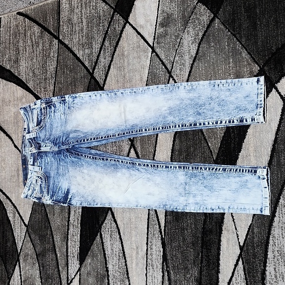 MISS ME EMBROIDERED FAUX-FLAP RHINESTONES ACID-WASH SIGNATURE SKINNY DEN… - Picture 4 of 15